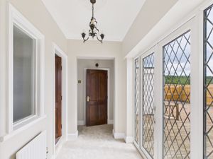 Photo 18- click for photo gallery